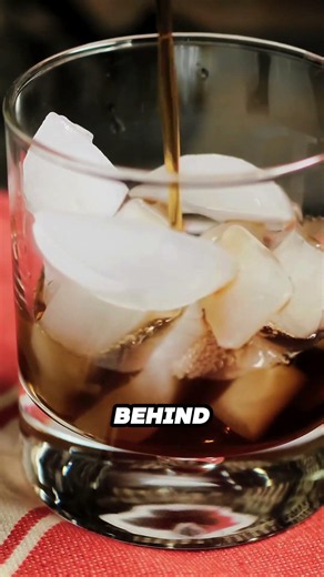 Cold Brew vs Hot Brew ☕⚡ Why Acidity Changes So Much! || #coffeehacks #foodscience