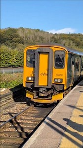 LOOE VALLEY LINE: Sprinter train arrives at Looe
