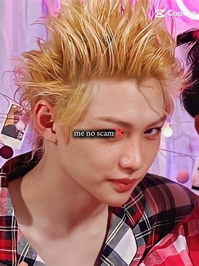 BOMBACLAT THAT'S HOW MUCH FOR A BIRKIN BAG?!😰 #hyunjin #felix