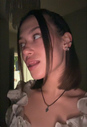 sasha isakova (@sashaiss)’s videos with break it off - SoftLuxe Studio