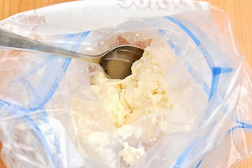 How to Make Ice Cream in a Bag (Easy Science for Kids!)