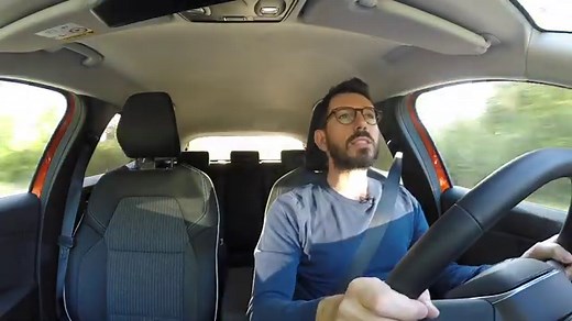 Renault Clio: listino prezzi 2026, consumi e dimensioni