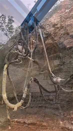 Hydraulic Shotcrete Spraying Machine – High-Pressure Slope Reinforcement Construction