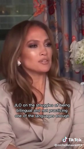 Jennifer Lopez: Bilingual Interview Moments & Relatable Stories