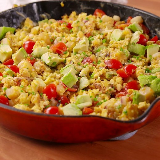 California Breakfast Skillet, here we come. Full recipe: http://dlsh.it/KtqPD8C | Delish