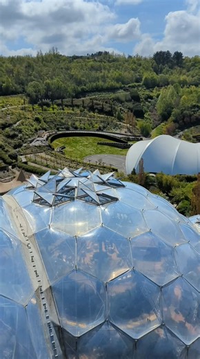 Who would you soar over the Biomes on England's fastest zipline with? 🛩️ Visit our friends Hangloose at Eden for your next adventure. | Eden Project
