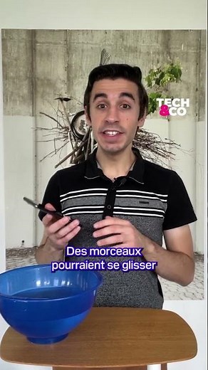 Que faire si votre téléphone tombe à l'eau ? (et non, le riz ne sert à rien)