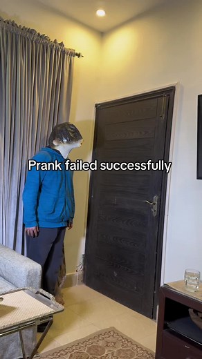 Failed attempt #prank #fun #foryou #foryoupage #explore #unfreezemyacount #unfrezzmyaccount