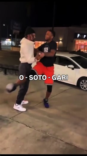 O Soto Gari — street application breakdown. Same principles: off-balance, tight entry, decisive finish. In real situations, control and timing matter more than strength. ⚠️ I don’t promote violence — this is for education, awareness, and understanding how techniques work outside the dojo. Train smart, stay safe.