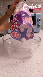 Le gâteau au chocolat du chef ! Caché dans sa boîte en chocolat :) | Chefclub