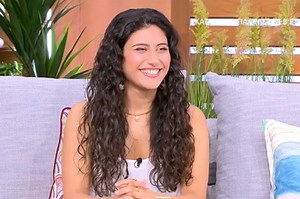 Viral βίντεο: Η Μαρίνα Σπανού έκανε το... λάθος να πει τραγούδι της Λιόλιου - Ελεύθερος Τύπος