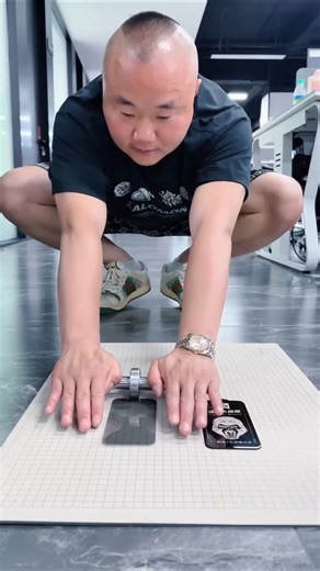 Dust-Free Screen Protector Installation – No Fingerprints, No Hassle! 📱✨