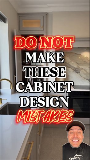 Do not make these cabinet hardware design mistakes! If you’re in the middle of a kitchen remodel or planning new cabinets, the little details like cabinet hardware will either make your kitchen shine or leave you regretting your choices. Kitchen design comes down to the big picture, but cabinets and cabinet hardware are the details that bring it all together. 👉 Size matters. Oversized hardware on small cabinets looks clunky, while tiny cabinet hardware on tall cabinets gets lost. Rule of thumb: