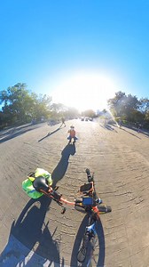 14 reactions | Here's how that one-man "photoshoot" with the Vtuvia...