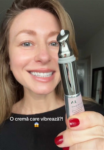 Tehnologia coreeană de la @VT Cosmetics US e la alt nivel: Cica Collagen Eye Cream & PDRN Capsule Cream 🫨 #vtcosmetics #veganPDRN #mintcapsulecream #vibratingeyecream #koreanskincare PR gifted