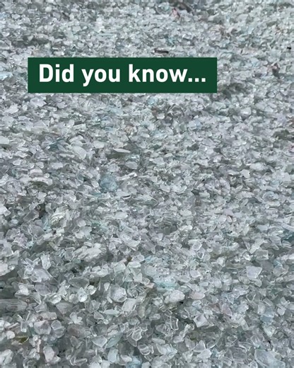 Pop the champagne, then help make bottles again 🍾♻️ We 💜 glass bottles and jars because they can be recycled over and over, creating a sustainable loop for packaging. And best of all: 𝟵𝟵% 𝗼𝗳 𝗴𝗹𝗮𝘀𝘀 𝗽𝗮𝗰𝗸𝗮𝗴𝗶𝗻𝗴 𝗿𝗲𝗰𝗼𝘃𝗲𝗿𝗲𝗱 𝗶𝗻 𝗩𝗶𝗰𝘁𝗼𝗿𝗶𝗮 𝗶𝘀 𝗿𝗲𝗰𝘆𝗰𝗹𝗲𝗱 𝗹𝗼𝗰𝗮𝗹𝗹𝘆. 🟣 New purple bins for glass will also help increase recovery rates for other materials – by stopping broken glass from contaminating paper, cardboard and plastic, which can prevent them being r