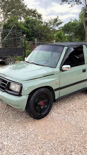 Geo Tracker 1996: Estándar 4x4 para Aventuras