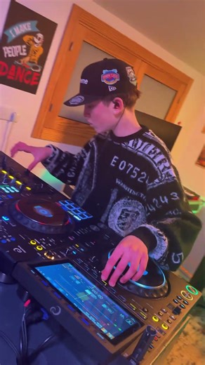 Trying to create a new EDM sounds. #dj #mashup