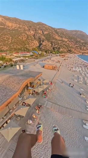 He Risked Everything for a Slipper… Then It Happened Again 💀.