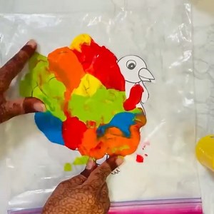 30K views · 196 reactions | Turkey in a bag 旅旅….An amazing no-mess color mixing activities for the month of November for preschoolers and kindergarteners!!! 蘭 Kids Would love to dab and color their Turkeys 旅...It makes for a great classroom display… This turkey template is available on https://bit.ly/3mKlFy0 please feel free to grab it  Please follow my TPT store at https://bit.ly/3wkanDB .,. | Zippi Kids Corner | Facebook