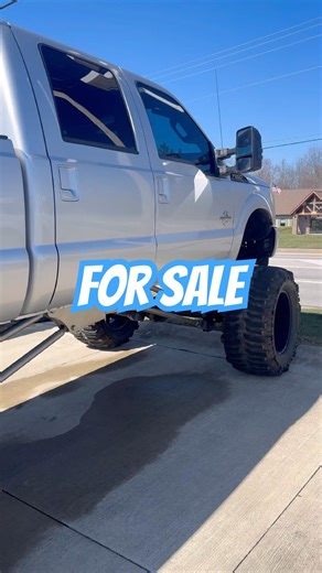 If anyone is looking for a truck it does mean one wheel peel burnouts from what I can tell #ford