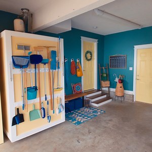 254K views · 2K reactions | Make a garage makeover your spring project.  23 easy garage organization tips >> https://hg.tv/2Vsm63C | HGTV | Facebook