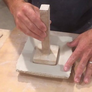 255K views · 1.6K reactions | How to make a plate ❤  www.ceramic.school/subscribe ••• Follow www.instagram.com/woodfire for more! | The Ceramic School | Facebook