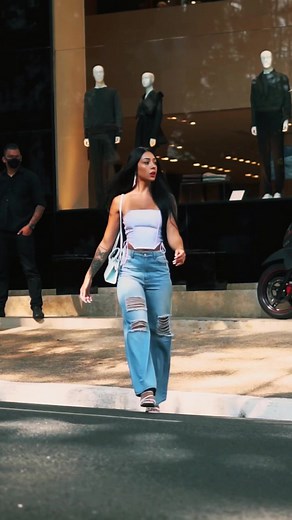 Letícia Castro Dancing: Confidence in Motion