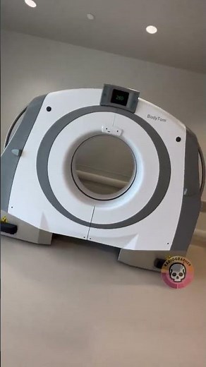 🤯The worlds first portable CT machine. Could you use this where you work? #ctscanner #medicine
