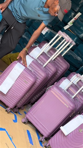 Expandable Soft Luggage Suitcase with Smooth Wheels