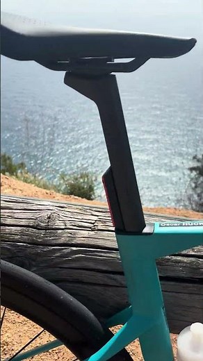 NEW 2024 BMC Roadmachine 01