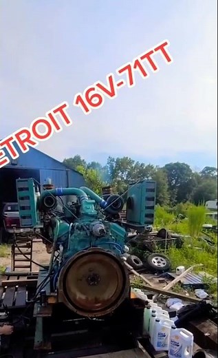16v71 Detroit Diesel engine sound #detroit #fyp #truck #jakebrake #shorts