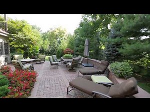 Omaha Home Tour: 206 Fairacres Rd (Julie Horgan, CBSHOME)