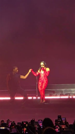 DEMI LOVATO - Cool For The Summer - It's Not That Deep Tour - São Paulo - Brazil (15/09/2026)