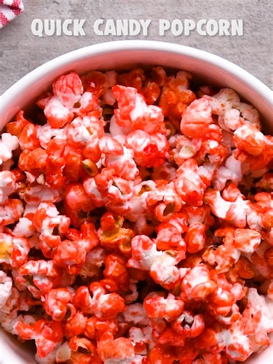 Your love (and your popcorn!) are sweet as candy this Valentine's Day! #soyummy #valentinesdaysnacks #candypopcorn #valentinesdayrecipes #popcornrecipe