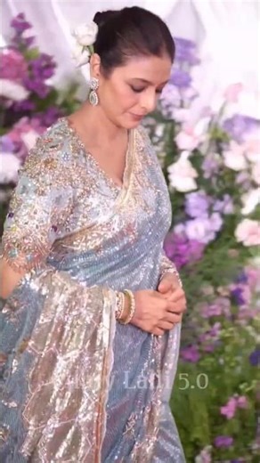 Tabu loves Ajay Devgan's children Nysa and Yug very much #tabu #AjayDevgn #kajol