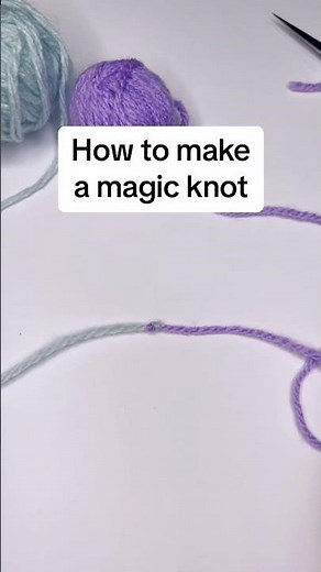 How to make a magic knot for invisible yarn joining #crochet #yarn