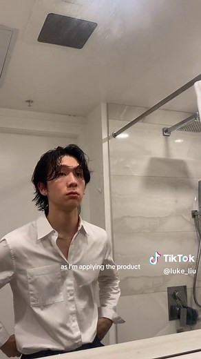 How to Style and Manage Wavy Hair: Tips and Tutorials