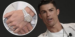 Cristiano Ronaldo is holding a Rolex watch worth 410 euros - the most expensive in history