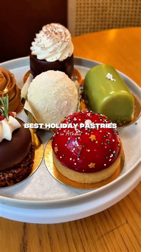 Food Spots in Athens on Instagram: "🎄BEST HOLIDAY PASTRIES in Athens ✨ Completely in love (again) with all the Christmas specials (that are available until 11th of January) 😍 I just adore Christmas - and how beautifully Athens decorates everything compared to Germany. The lights, the details, the festive vibes… and the fact that the magic lasts all the way into January ✨🥹 These treats are making my holiday season even sweeter! 🎄🍰 @inloveagain_athens has outdone themselves with the most fest