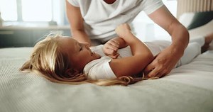 Home Parent Child Tickle Playing Laughing Stock Footage Video (100% Royalty-free) 3785114059 | Shutterstock