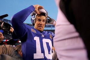 Giants Fan Invites Eli Manning To His Wedding And Eli Actually Responds