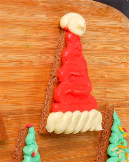 Fun & easy Christmas party cakes 🎉🍰 | Beamish DIY
