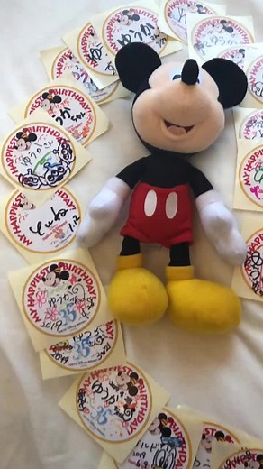 誕生日シールをハート型に並べてみました😳💗#4月28日 #お誕生日 #birthday #happybirthday #ディズニー #休園中でも夢の国 #大好き #おうちで過ごし隊 #おすすめのりたい #ばずれ #気になった人フォロー #私のお誕生日 #disney #ディズニー年パス