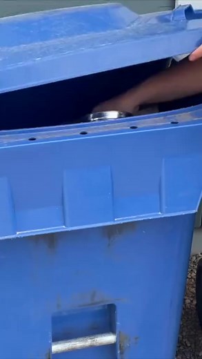 24K views · 302 reactions | Turn your leftover cardboard & cans into THIS!  @sewbrightcreations #DIY #Upcycling #Upcycle #Home | Jada Beard | Facebook