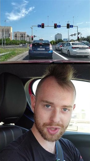 Can you make a U-turn at this light? 🚦🚗 Buy my courses and drive stress-free! 😎 🔗Link in channel