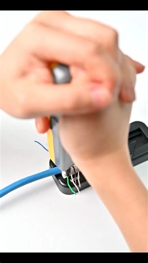How do Use tool remove Wires out the keystone jack and Cat6 termination | ROAD LIFE