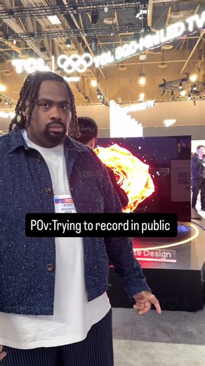 Jet on Instagram: "Nah idk see how yall record in public 😂 prolly the hardest thing ive ever had to do 😂"