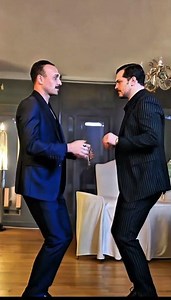 Eşref tek dayanamayıp kadirin dansına katılıyor sonunda 😂