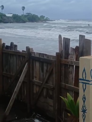 treasure beach ⛱ Jamaica under water 💧 #tropicalstorm #jamaica #explore #staysafe #fyp https://www.paypal.me/CarvelCoke | Brad Coke